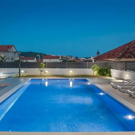 Apartments Apollo Trogir Exterior photo