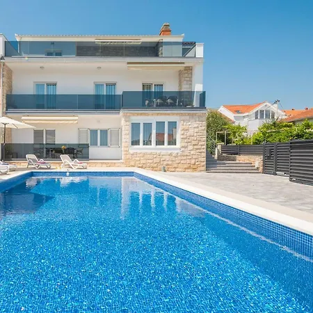 Apartments Apollo Trogir Exterior photo