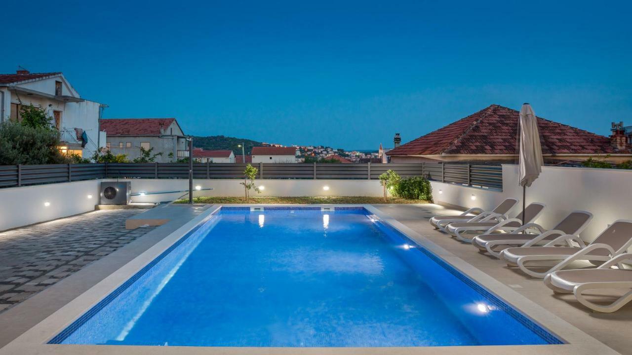 Apollo * Trogir