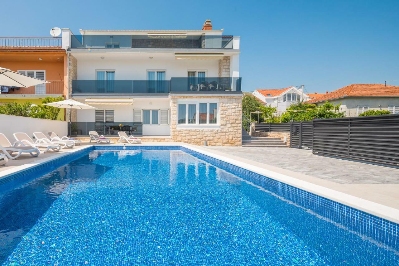 Apollo * Trogir