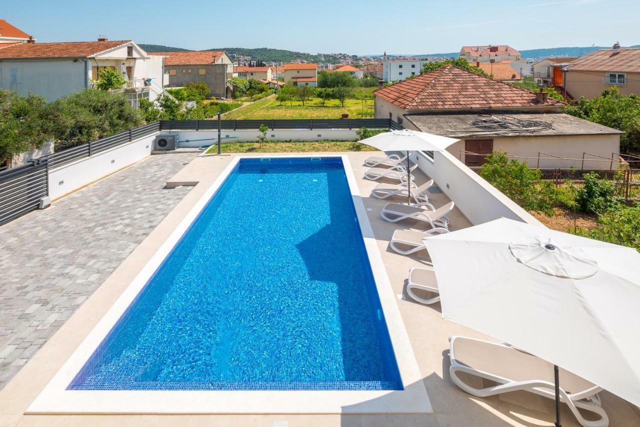 Apollo Trogir